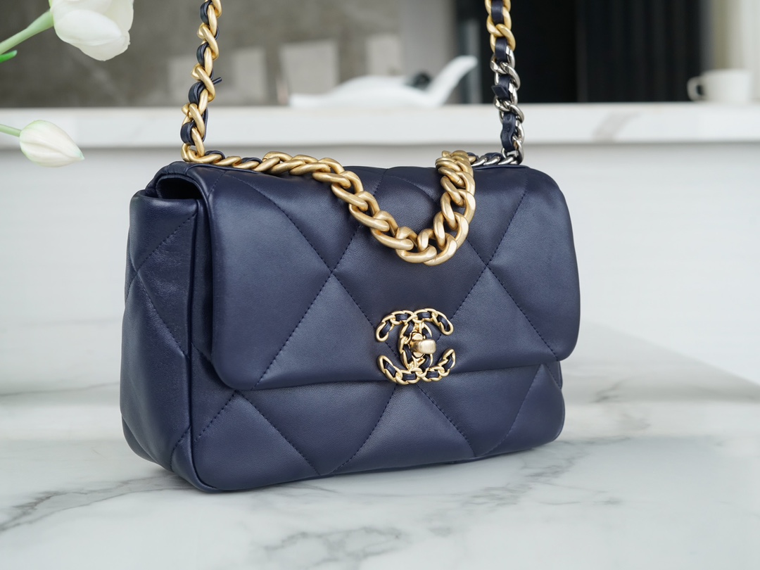 navy-blue4 Chanel 19 Flap Bag Navy - replica chanel 19 detail 7