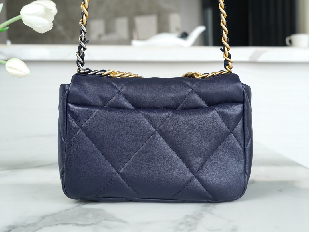 navy-blue7 Chanel 19 Flap Bag Navy - replica chanel 19 detail 10