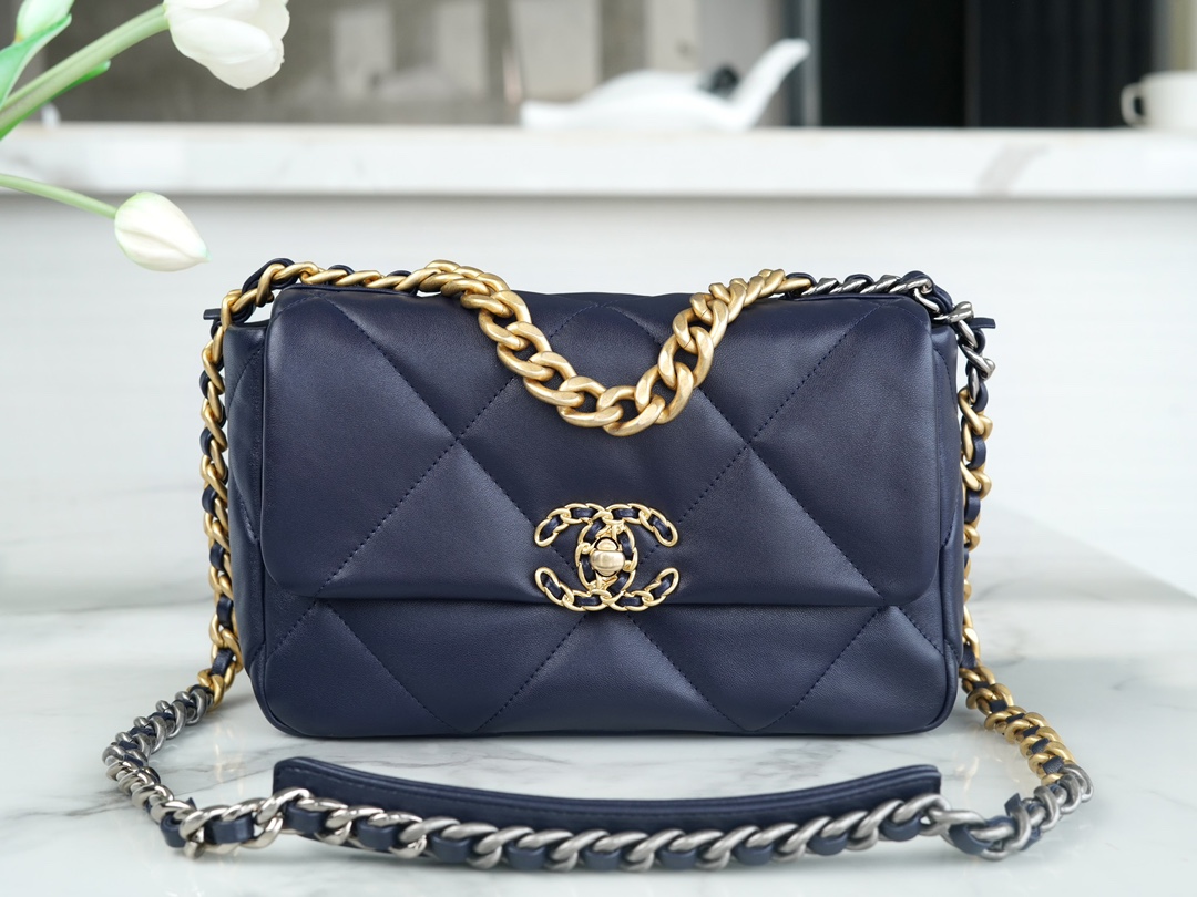 navy-blue8 Chanel 19 Flap Bag Navy - replica chanel 19 detail 11