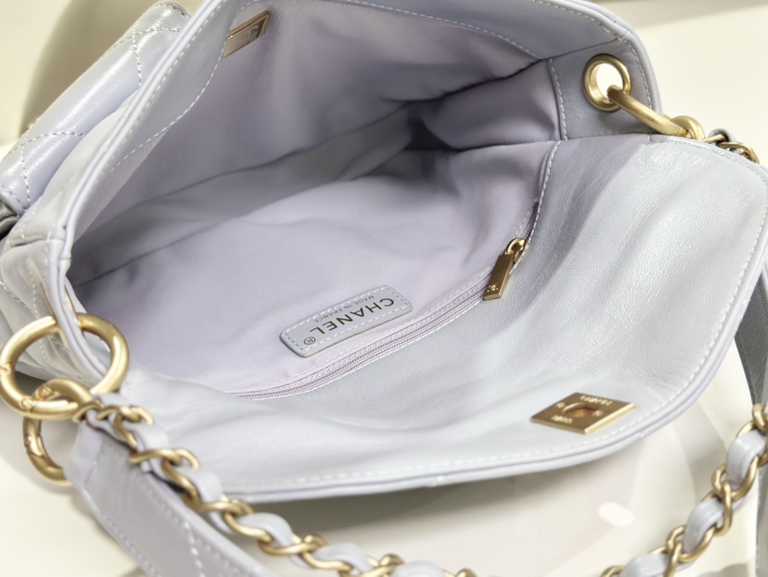 Chanel 24P Messenger Hobo Pale Purple - chanel messenger purple replica detail 4