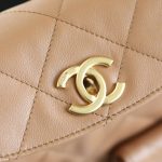 Chanel 24P Messenger Hobo Peach - chanel hobo peach dupe detail 6
