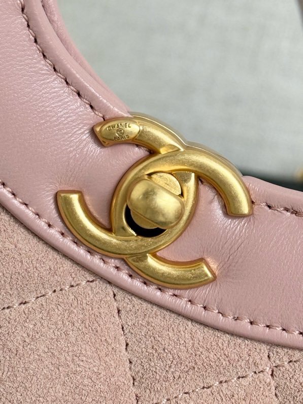 Chanel 31 Mini Tote Pink 4