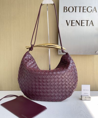 Bottega Veneta Sardine Medium Burgundy - View 4 | Intrecciato Detail