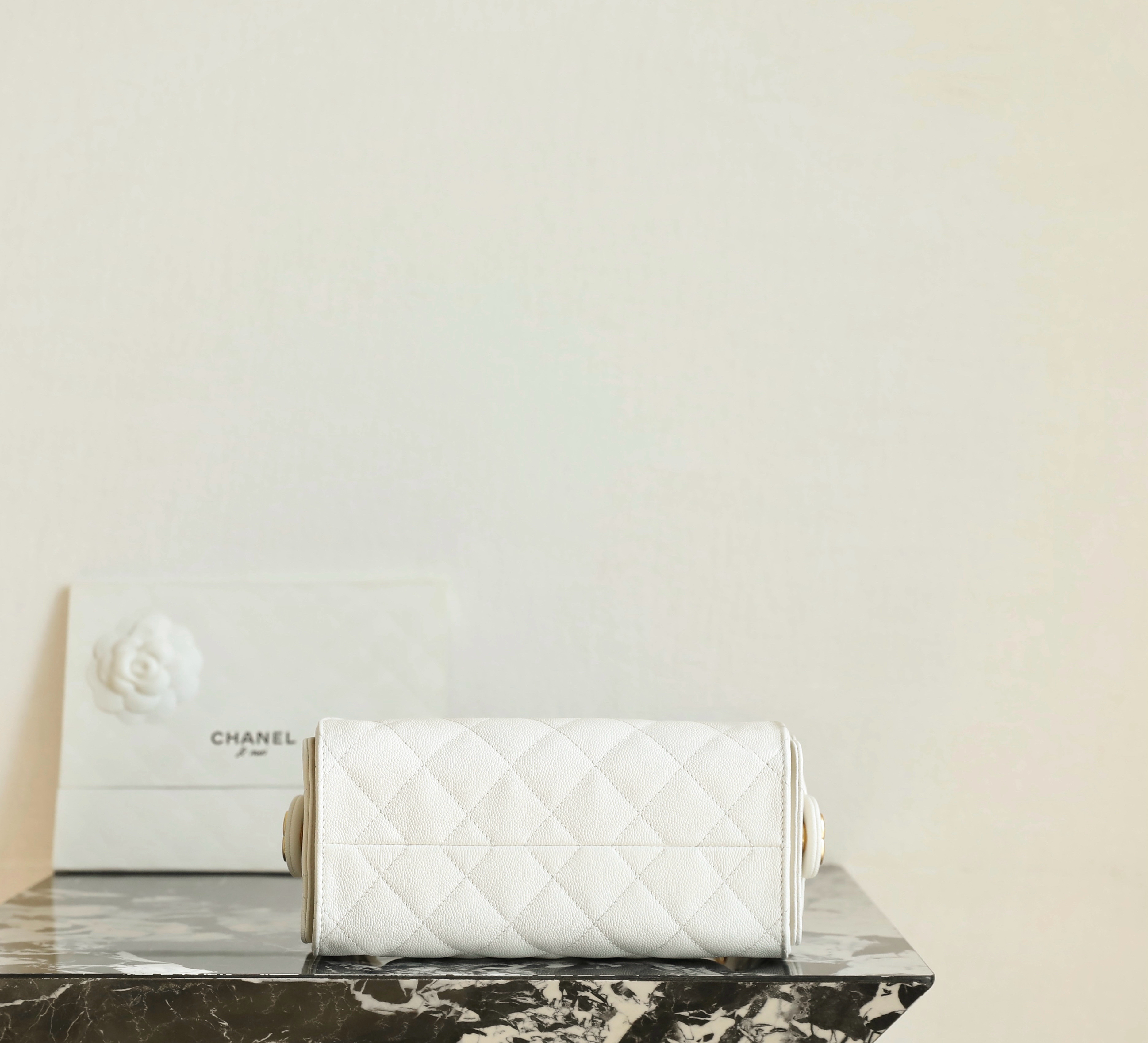Chanel 24S 31 Mini Tote Bag White - chanel mini tote white dupe detail 2