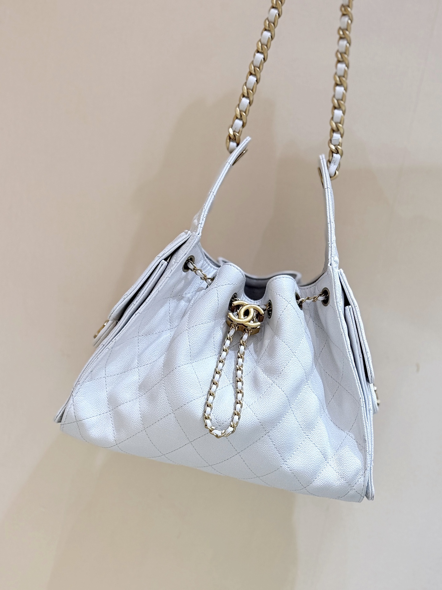 white (2) Chanel 25 Small Bag White - chanel 25 flap dupe detail 2