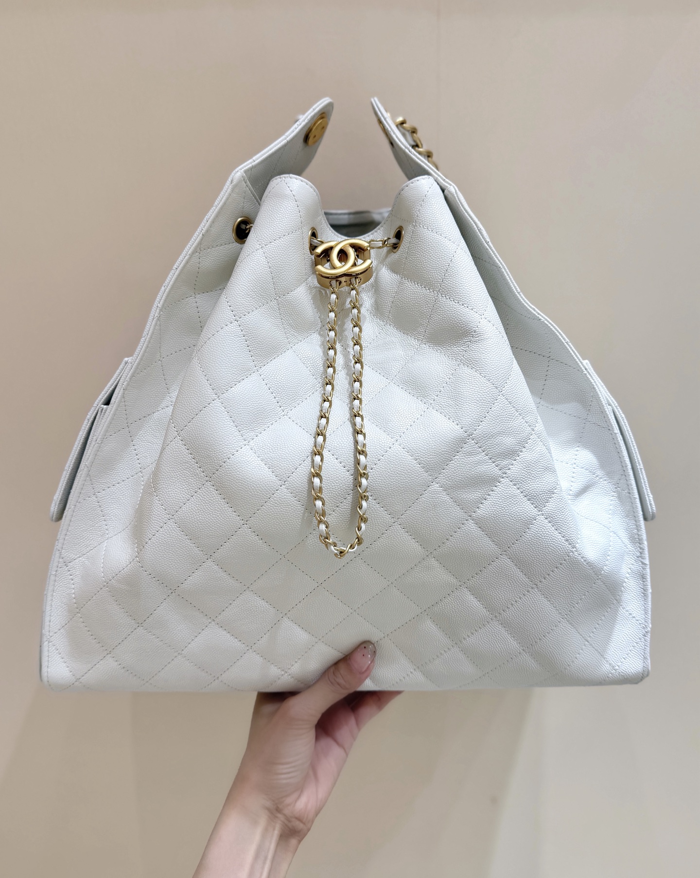 Chanel 25 Medium Bag White - chanel 25 medium white replica detail 2