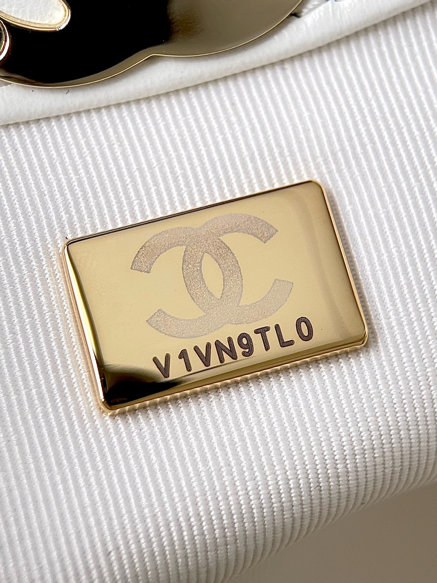 white2 Chanel 24S 31 Nano Tote Bag White - fake chanel nano tote white detail 1