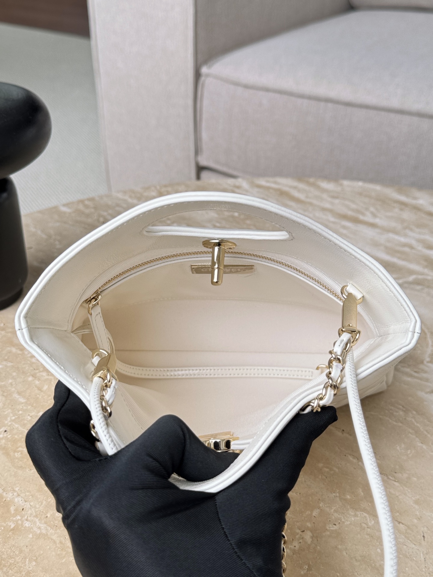 white4 Chanel 24S 31 Nano Tote Bag White - fake chanel nano tote white detail 3
