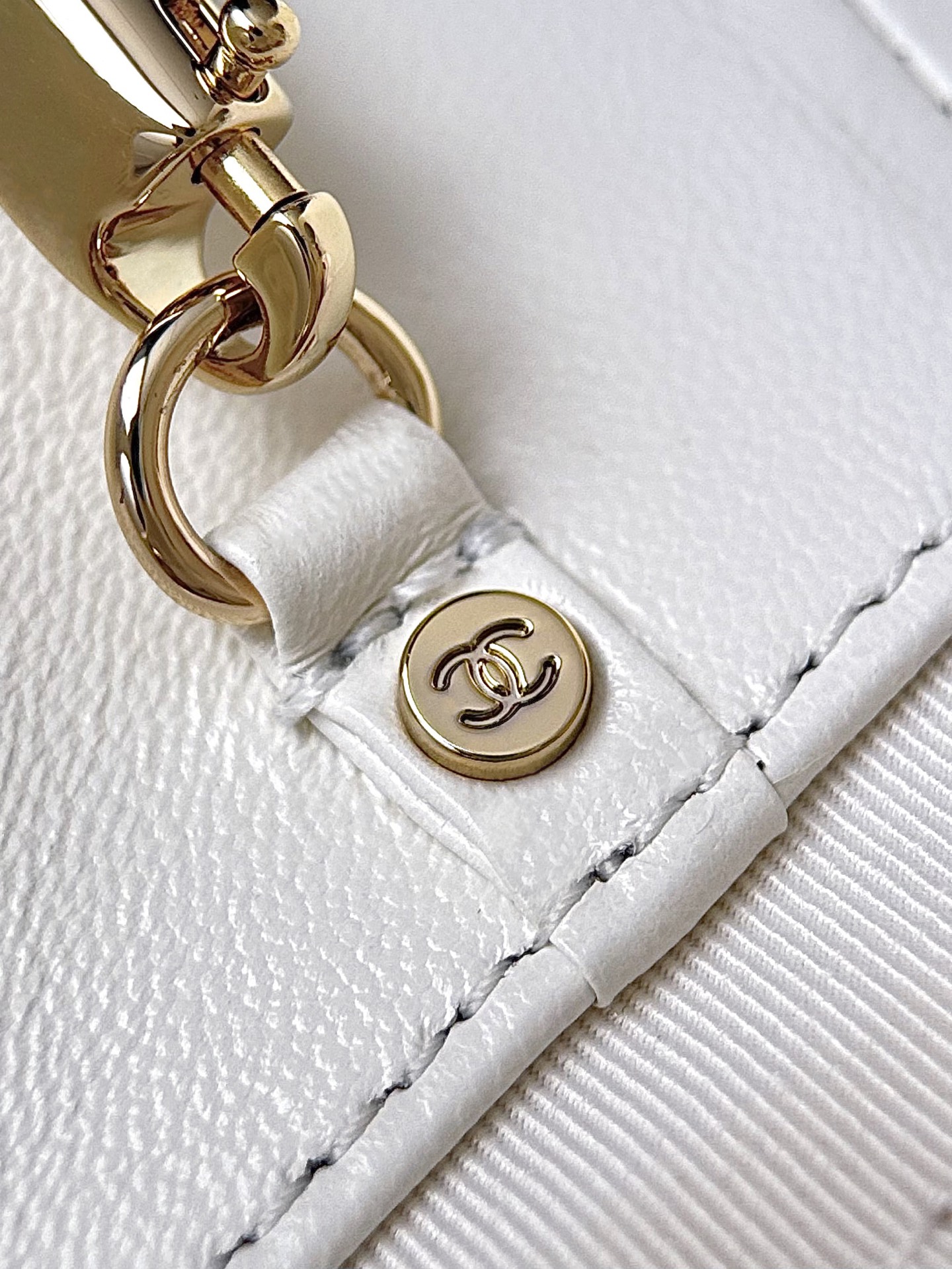 white6 Chanel 24S 31 Nano Tote Bag White - fake chanel nano tote white detail 5