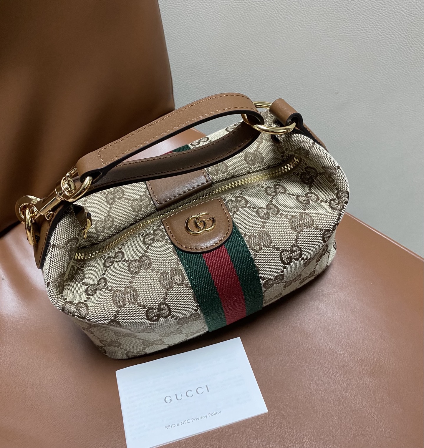beige-3.jpg Gucci Vanity Small Replica - Back View