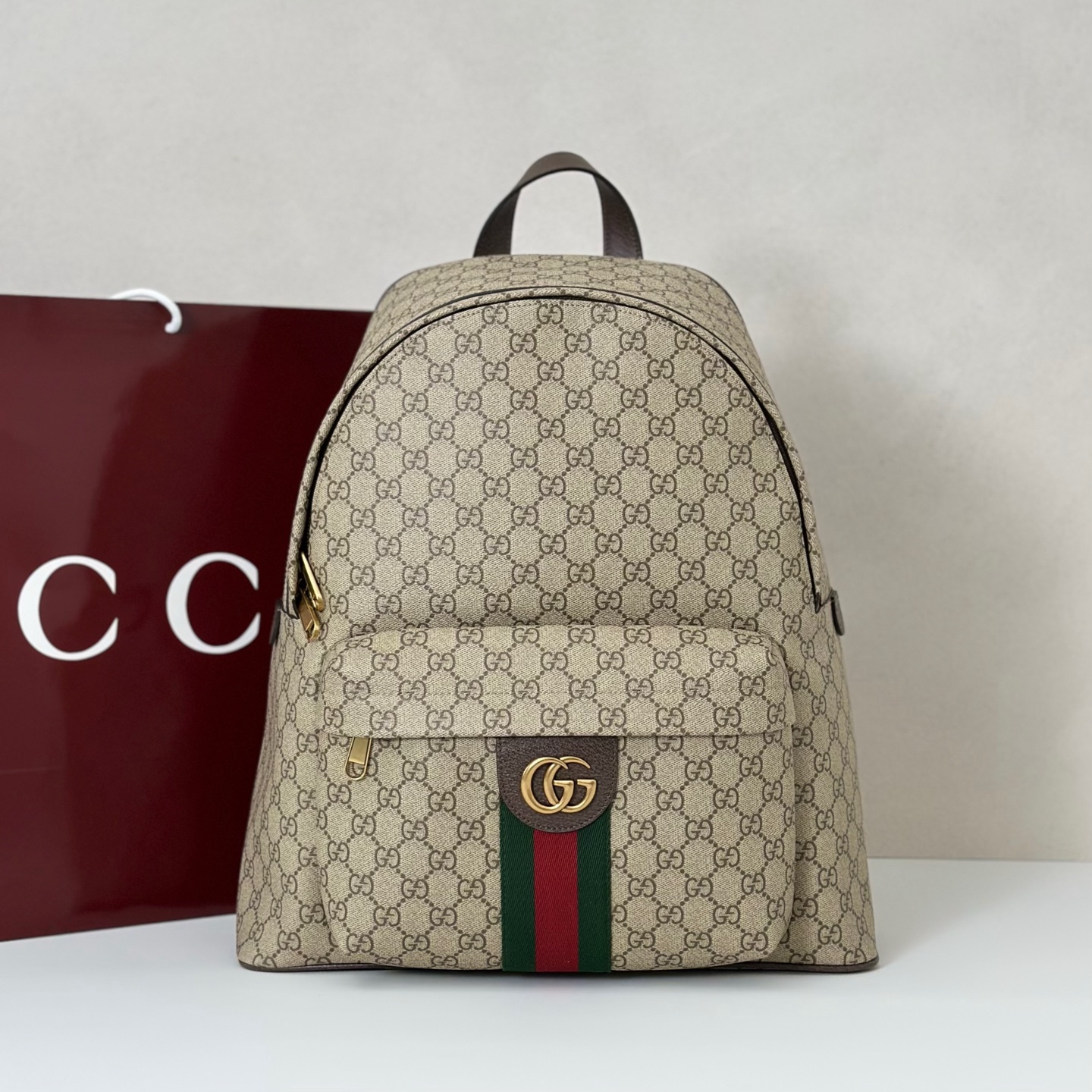 beige-7.jpg Gucci Ophidia Medium Backpack Replica - Logo Close-up