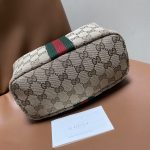 beige-7.jpg Gucci Vanity Small Replica - Logo Close-up