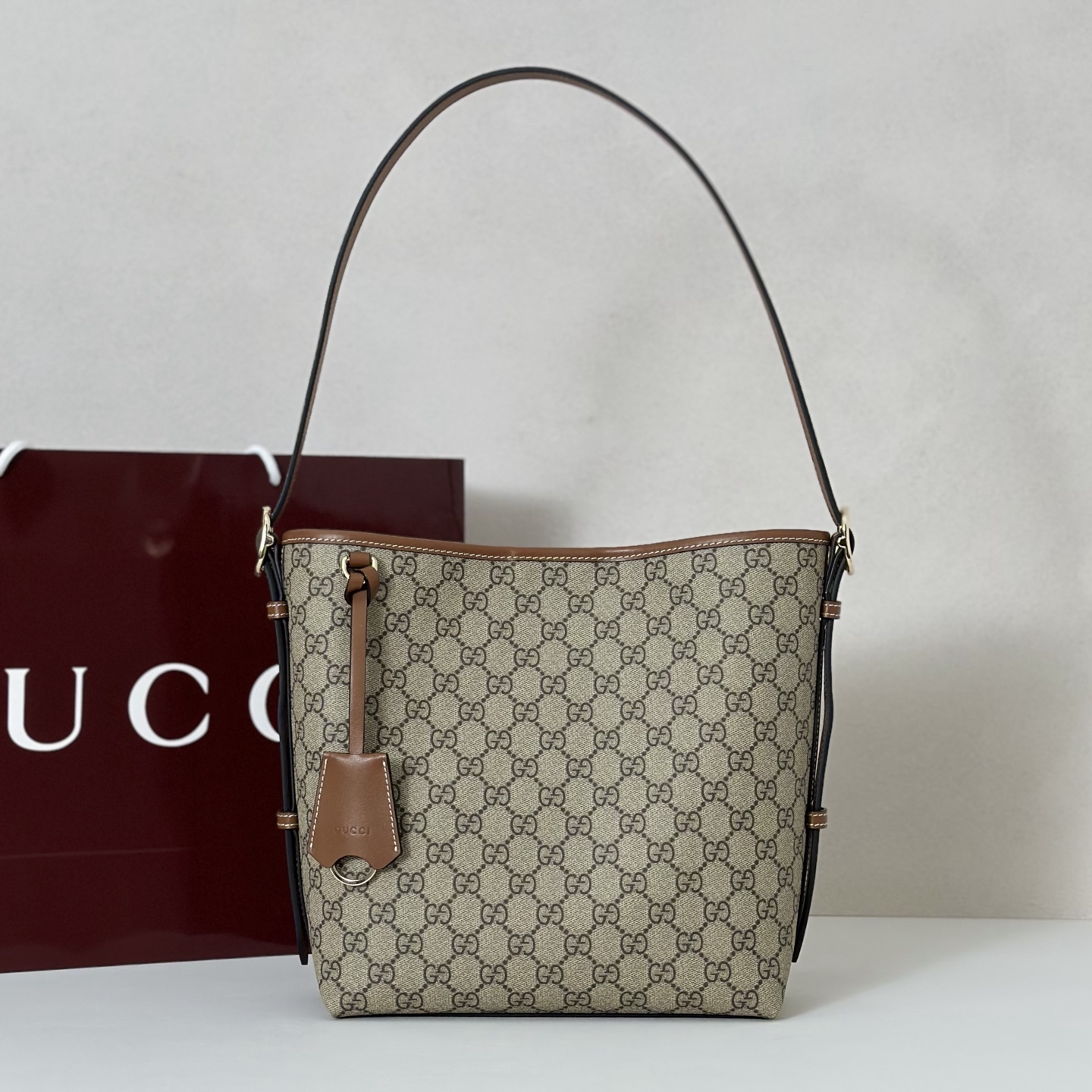 beige-and-tan-3.jpg Gucci Emblem Small Shoulder Bag Replica - Front View
