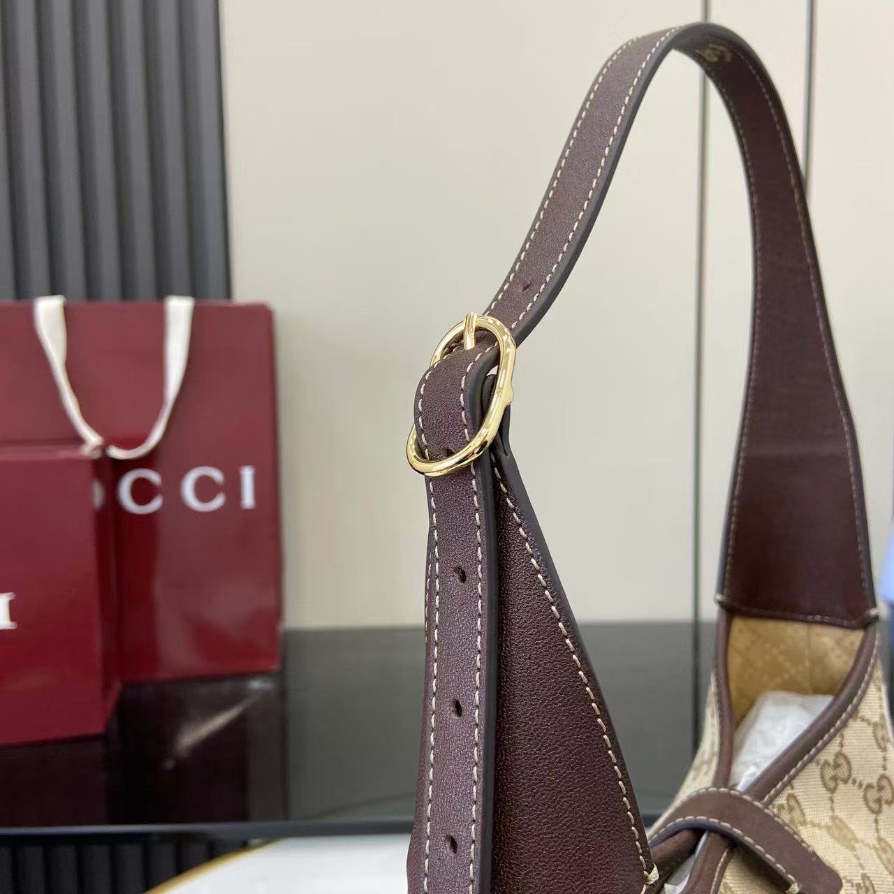 Gucci Jackie 1961 Medium Beige Canvas 2 Gucci Jackie 1961 Medium Replica Beige Canvas