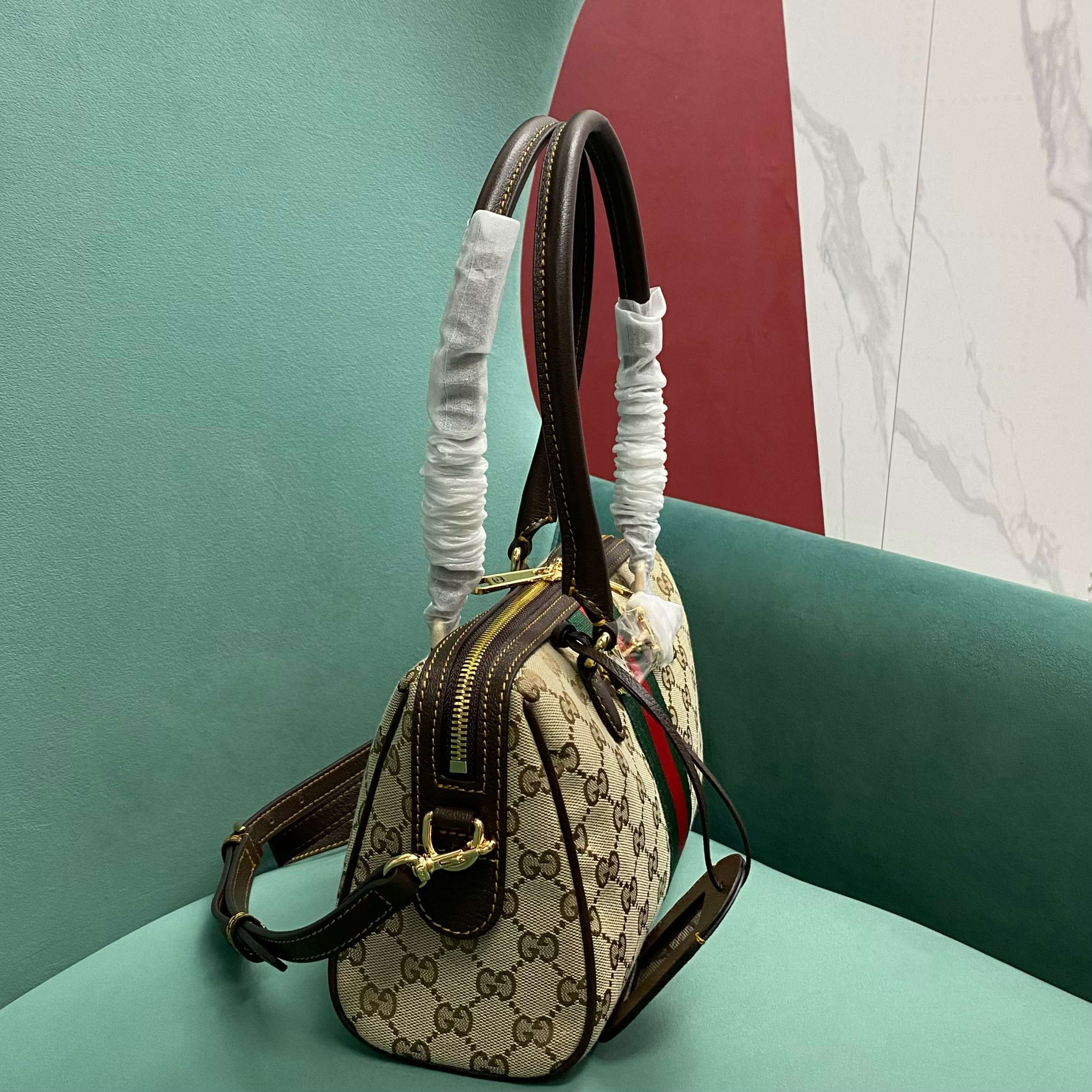 beige-canvas-2.jpg Gucci Borsetto Medium Boston Replica - Side View