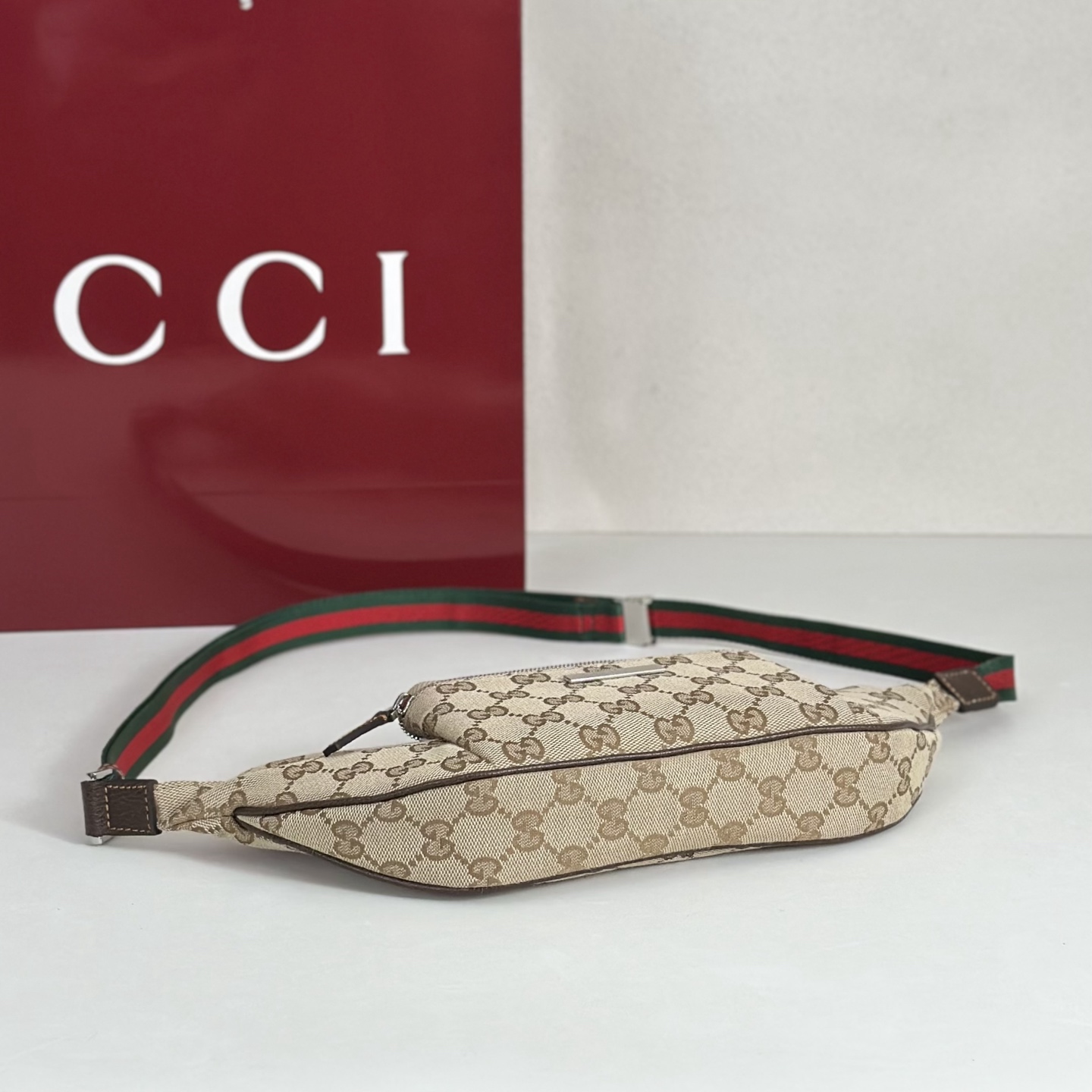 beige-canvas-2.jpg Gucci Flatpack Small Belt Bag Replica - Side View