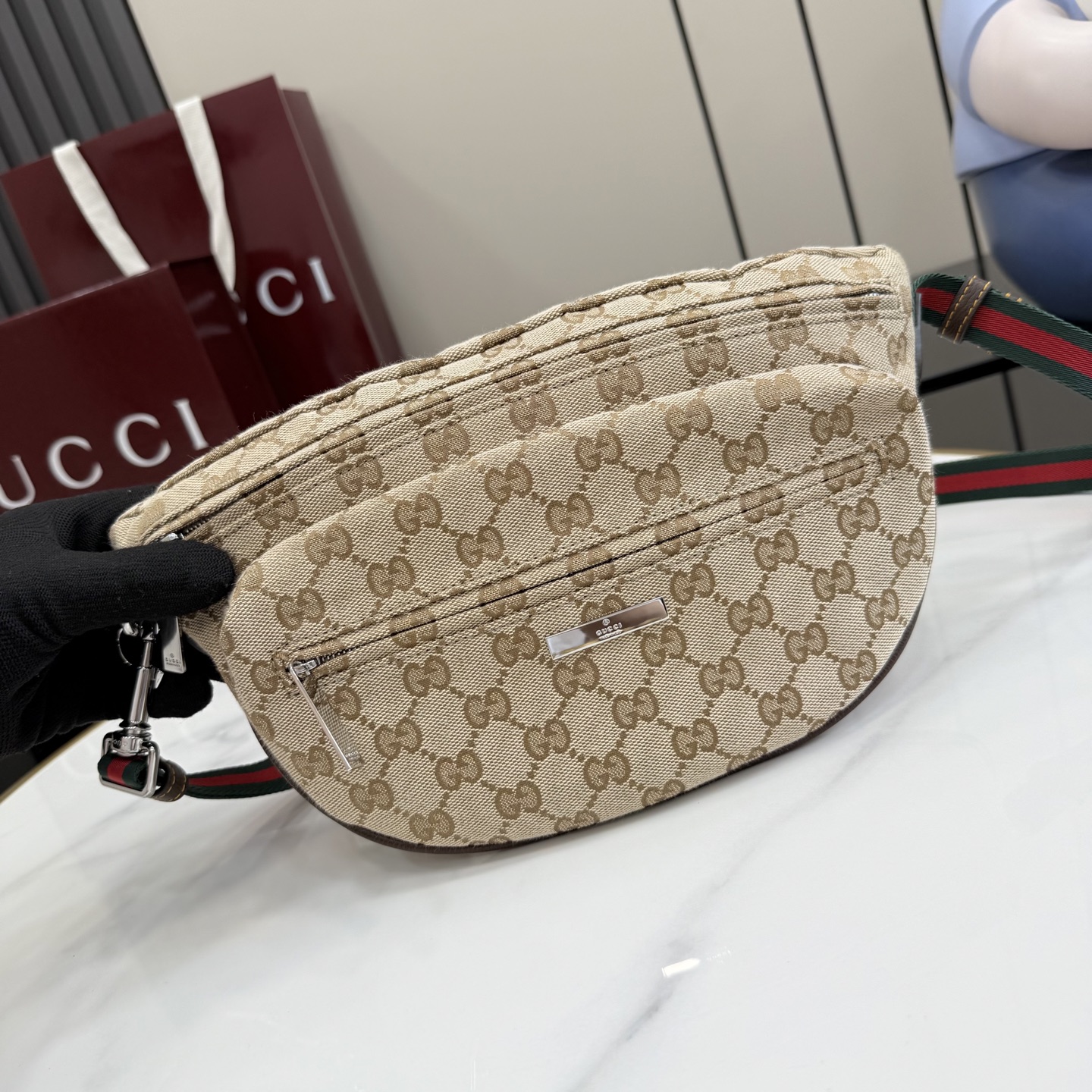 beige-canvas-7.jpg Gucci Tag Small Crossbody Bag Replica - Logo Close-up