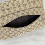 beige-canvas-7.jpg Gucci Tag Medium GG Canvas Crossbody Bag Replica - Logo Close-up