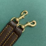 beige-canvas-7.jpg Gucci Borsetto Medium Boston Replica - Logo Close-up