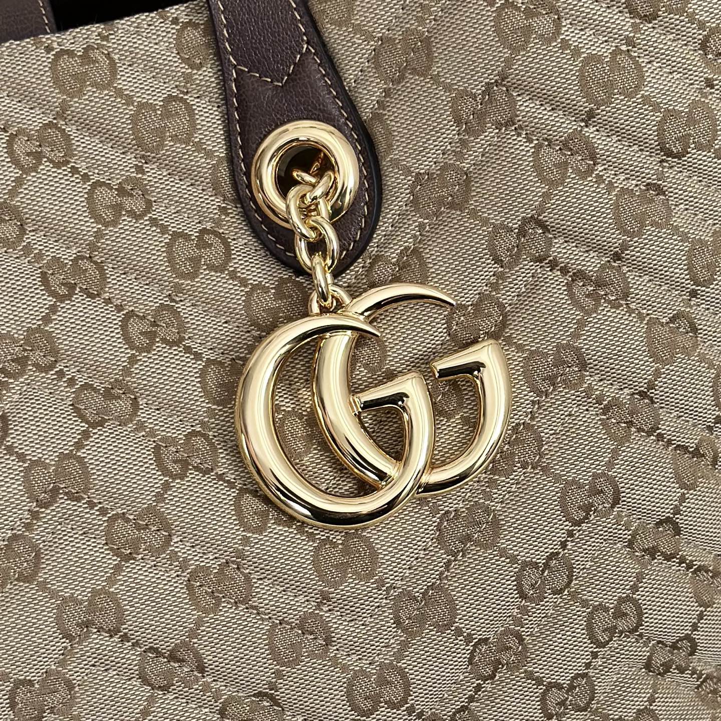 beige5.jpg Gucci GG Marmont Medium Tote Bag Replica - Hardware Detail