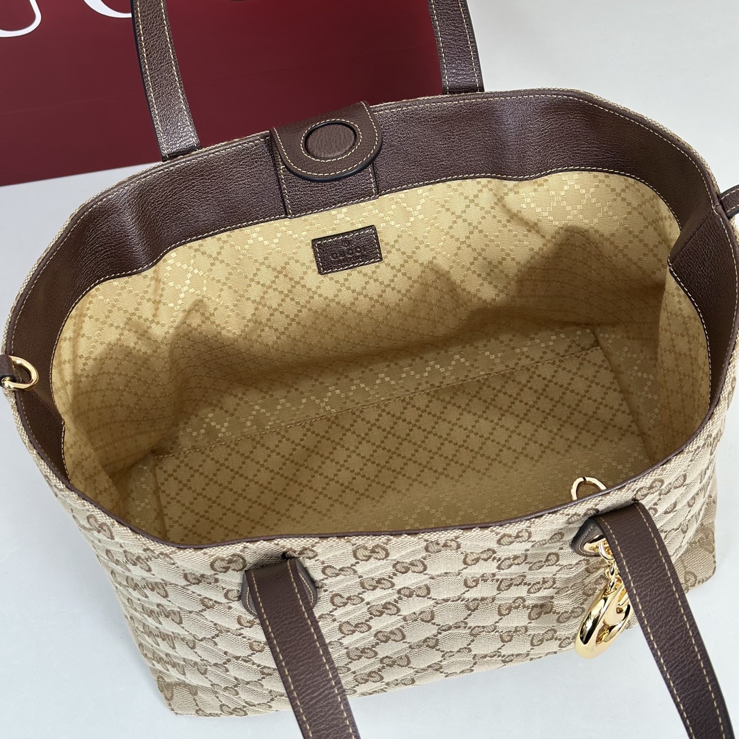 beige6.jpg Gucci GG Marmont Medium Tote Bag Replica - Strap