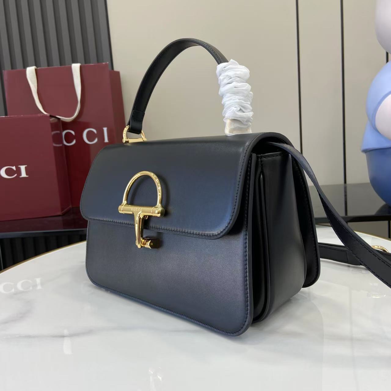 Gucci Siena Medium Replica - Side View