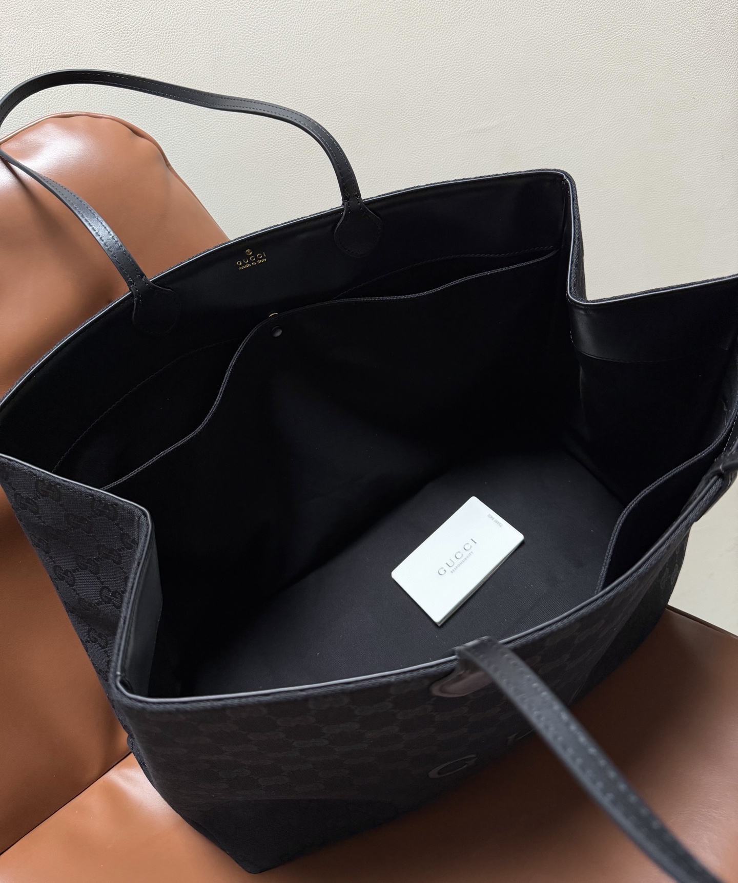 canvas-3.jpg Gucci NY Large Tote Replica - Back View