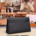 kelly_pochette_black3
