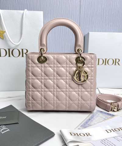 Dior Lady Dior Medium Replica - Front View