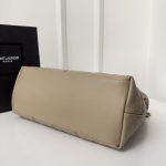 loulou35_apricot8 YSL Loulou Puffer Large Replica - Clasp Close-up
